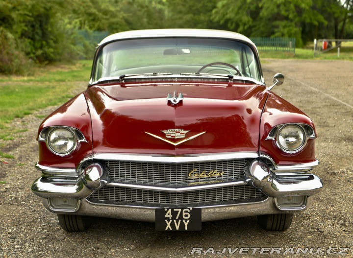 Cadillac Series 62 Coupe Deville (1) 1956
