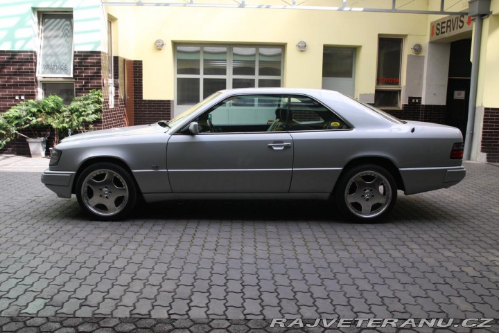 Mercedes-Benz 300 124 300 CE 1987