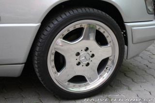 Mercedes-Benz 300 124 300 CE 1987