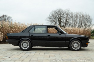 BMW M5 1988 BMW M5 E28