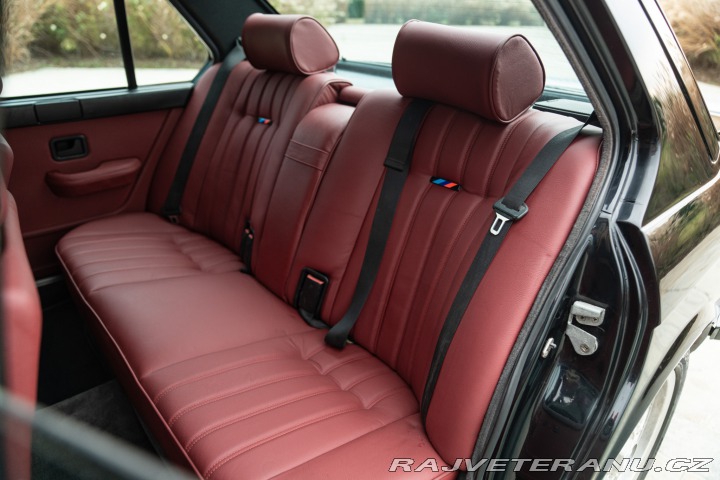 BMW M5 1988 BMW M5 E28 1988
