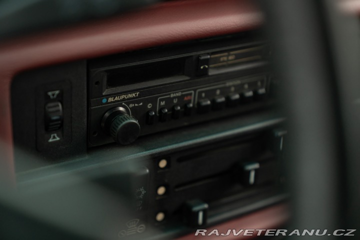 BMW M5 1988 BMW M5 E28 1988