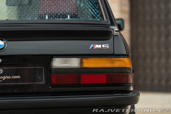 BMW M5 1988 BMW M5 E28 1988