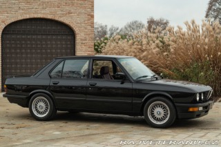 BMW M5 1988 BMW M5 E28 1988