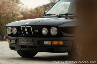 BMW M5 1988 BMW M5 E28 1988