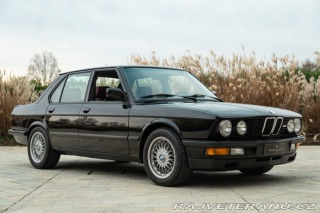 BMW M5 1988 BMW M5 E28 1988
