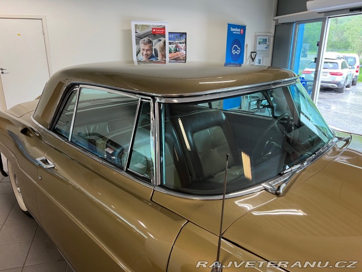 Lincoln Continental Mark II 1956