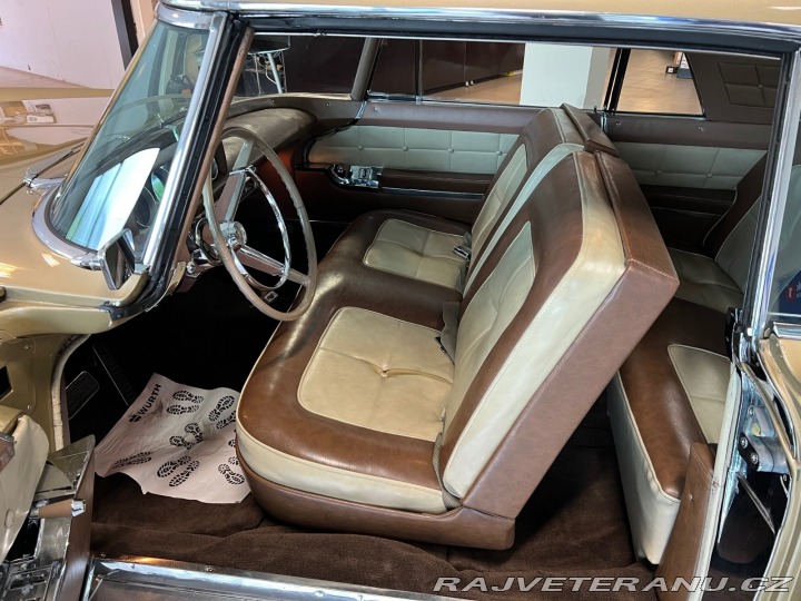 Lincoln Continental Mark II 1956