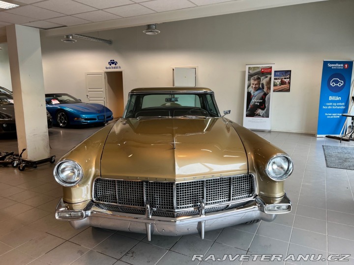 Lincoln Continental Mark II 1956