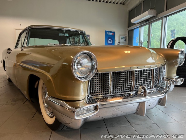 Lincoln Continental Mark II 1956