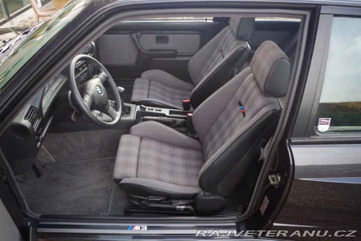 BMW M3 E30 1989