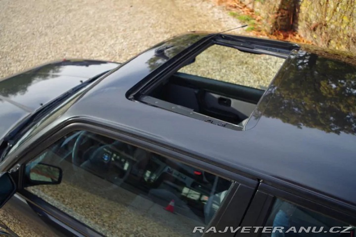 BMW M3 E30 1989