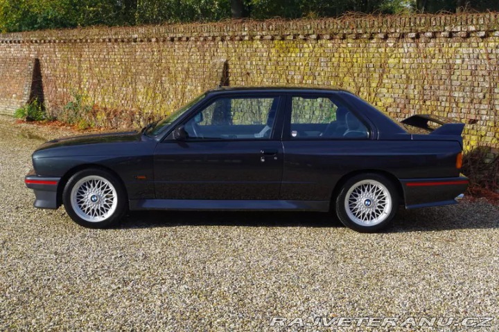 BMW M3 E30 1989