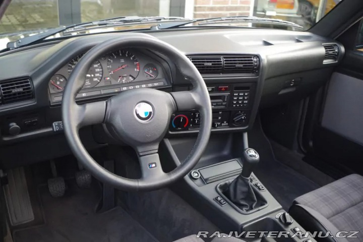 BMW M3 E30 1989