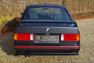 BMW M3 E30 1989