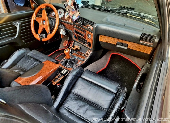 BMW 3 E30 325i 1986