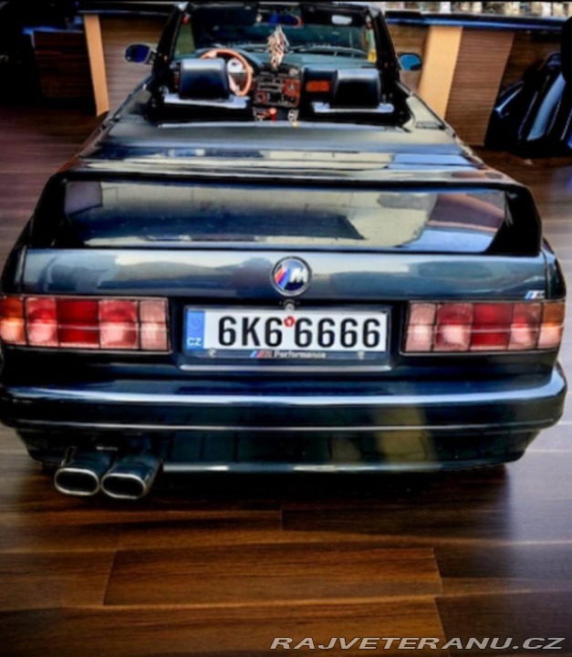 BMW 3 E30 325i 1986