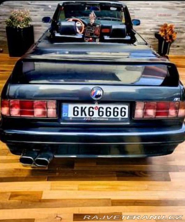 BMW 3 E30 325i 1986