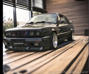 BMW 3 E30 325i 1986