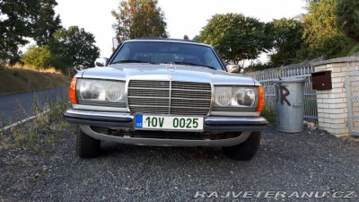 Mercedes-Benz 230 123c