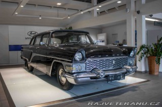 GAZ 13 Čajka  1973