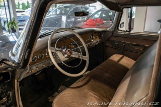GAZ 13 Čajka  1973