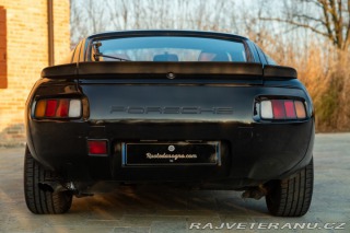 Porsche 928 1985