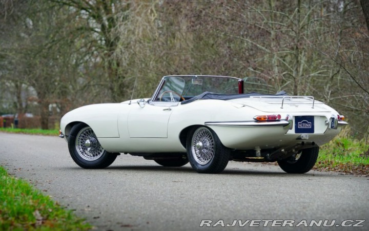 Jaguar E-Type  1966