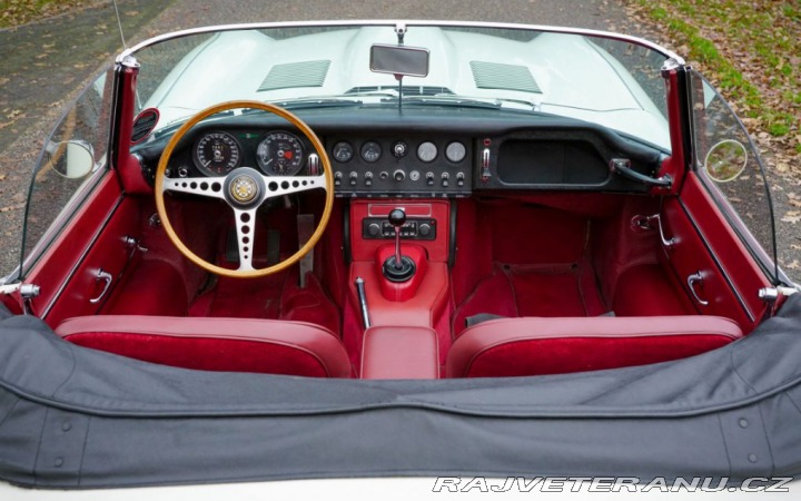 Jaguar E-Type 1966