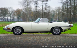 Jaguar E-Type  1966