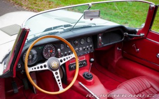 Jaguar E-Type  1966