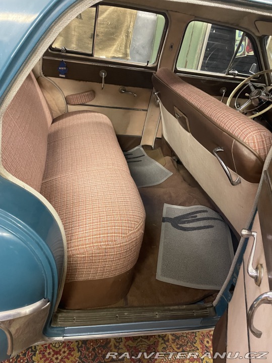 Ostatní značky Ostatní modely DeSoto S15 Custom 1951