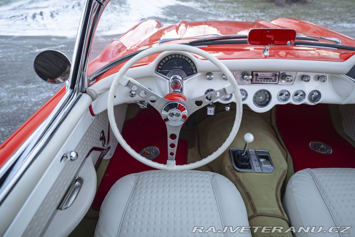 Chevrolet Corvette C1 283 cu in (4.6 L) 1957