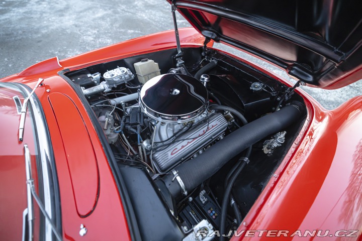 Chevrolet Corvette C1 283 cu in (4.6 L) 1957