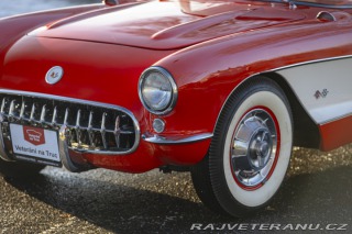 Chevrolet Corvette C1 283 cu in (4.6 L) 1957