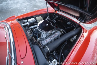 Chevrolet Corvette C1 283 cu in (4.6 L) 1957