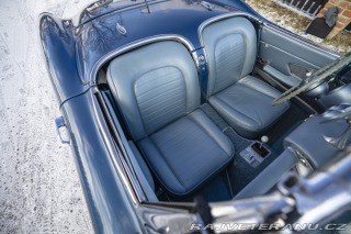 Chevrolet Corvette C1 283 cu in (4.6 L) 1960