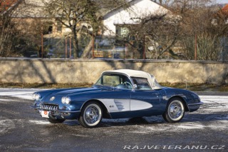 Chevrolet Corvette C1 283 cu in (4.6 L) 1960
