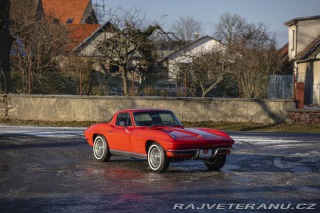 Chevrolet Corvette C2 327 cu in (5.4 L) 1964