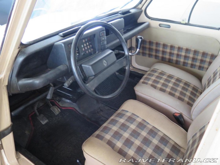 Renault 4 R4 TL,při prodeji nová ST 1985