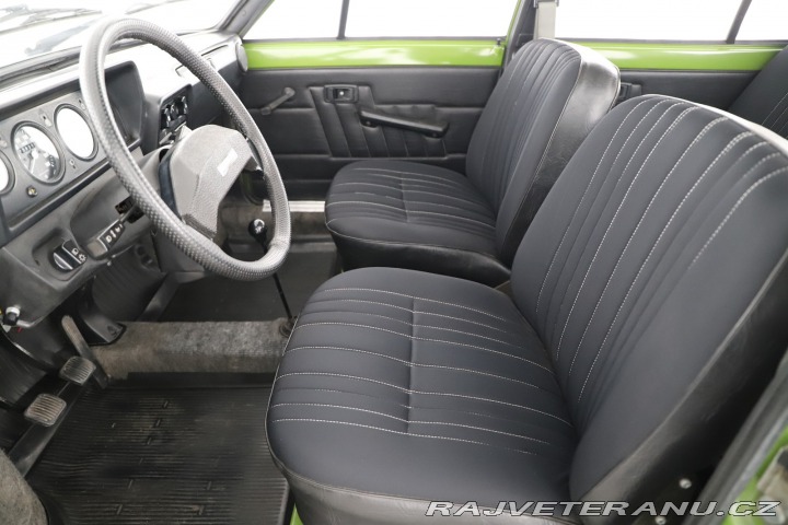 Škoda 105 1983