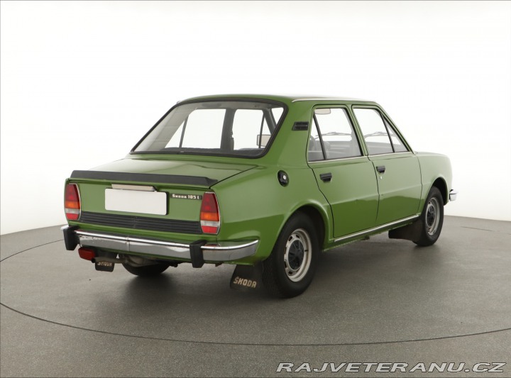 Škoda 105 1983