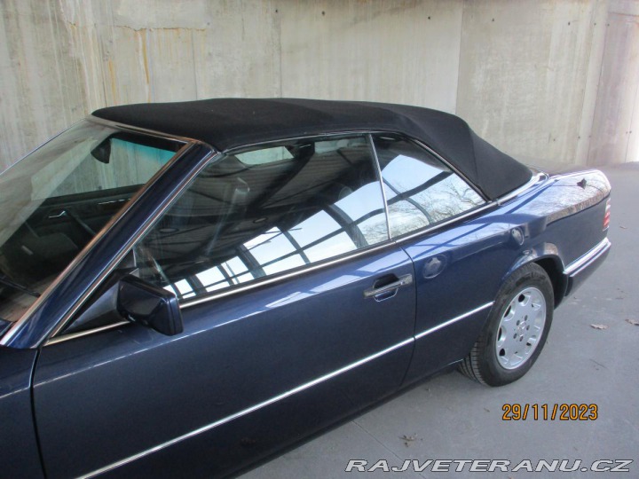 Mercedes-Benz 320 124 E320 Cabrio Automat, 1994