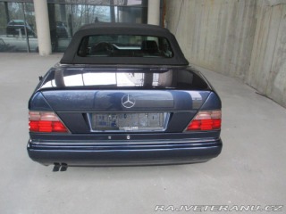 Mercedes-Benz 320 124 E320 Cabrio Automat, 1994