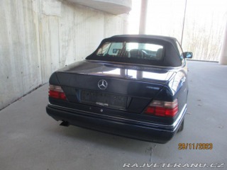 Mercedes-Benz 320 124 E320 Cabrio Automat, 1994