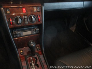 Mercedes-Benz 320 124 E320 Cabrio Automat, 1994