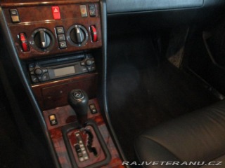Mercedes-Benz 320 124 E320 Cabrio Automat, 1994