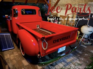 Chevrolet 3100 3600 unikátní renovce 1955