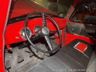 Chevrolet 3100 3600 unikátní renovce 1955