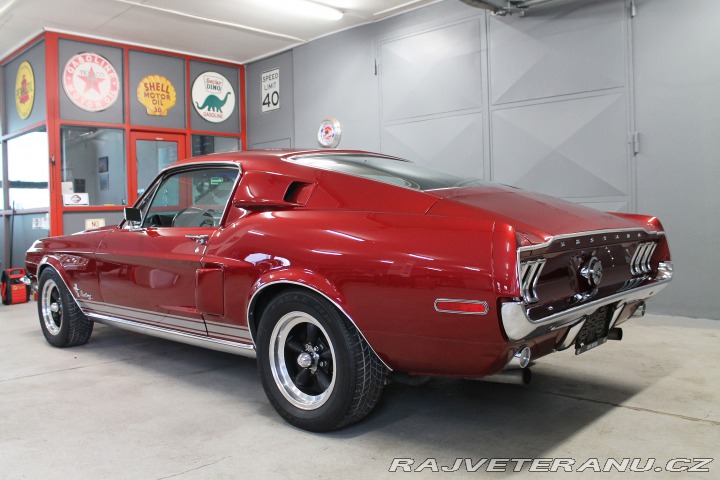 Ford Mustang 289 V8, 4-speed manuál 1968